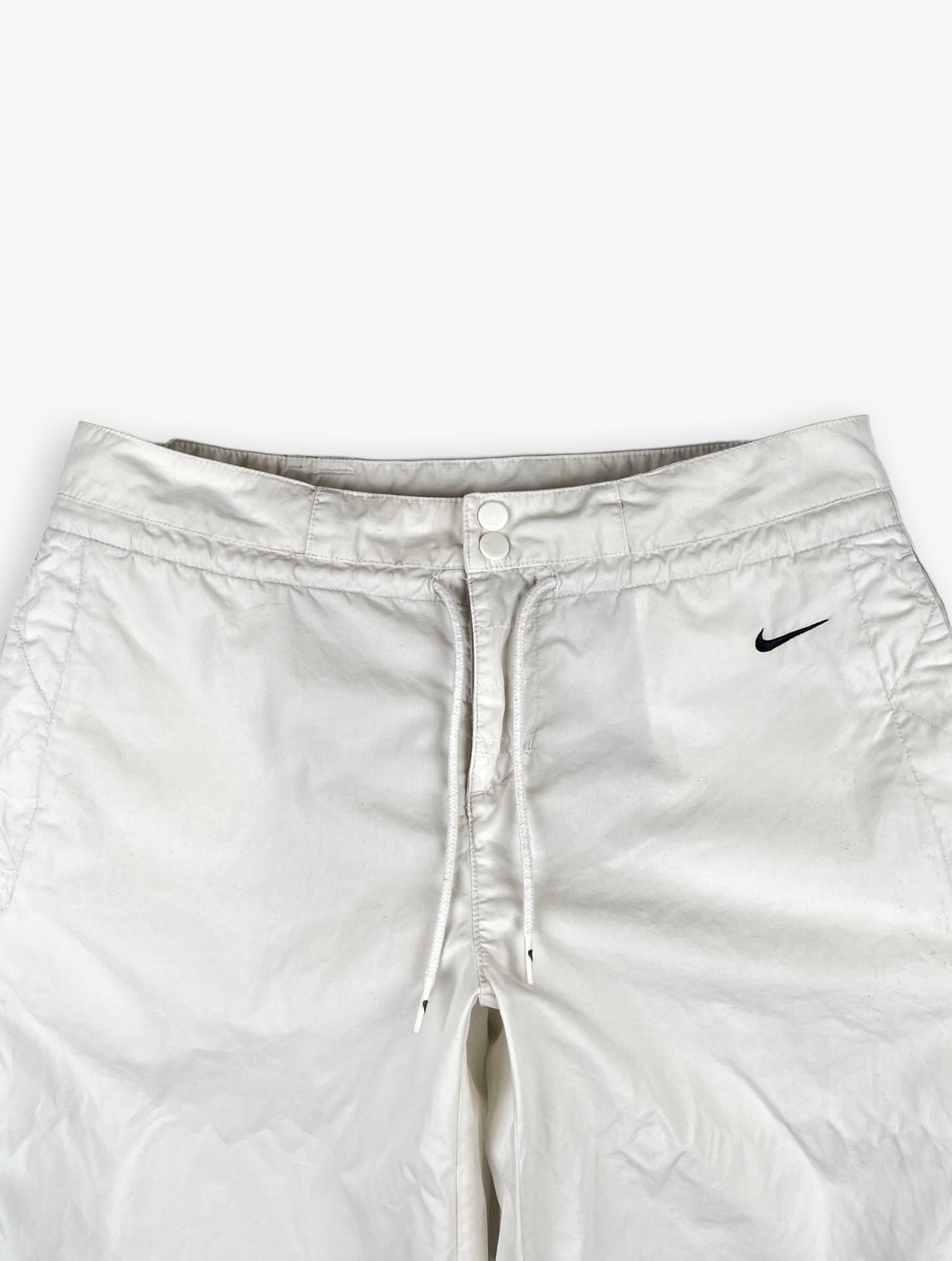 2000s Women’s Nike Capri Shorts